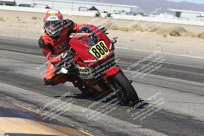 media/Oct-30-2025-Racers Edge (Thu) [[dabbdaf680]]/3-B Group/Session 3 (Turn 15 Inside)/